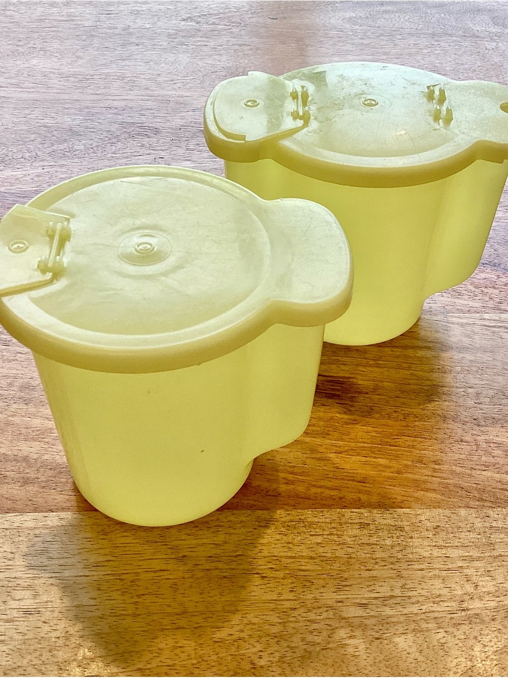 Tupperware Cream & Sugar Containers 574 577 USA Yellow